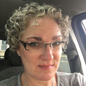 Meet your Posher, Rose